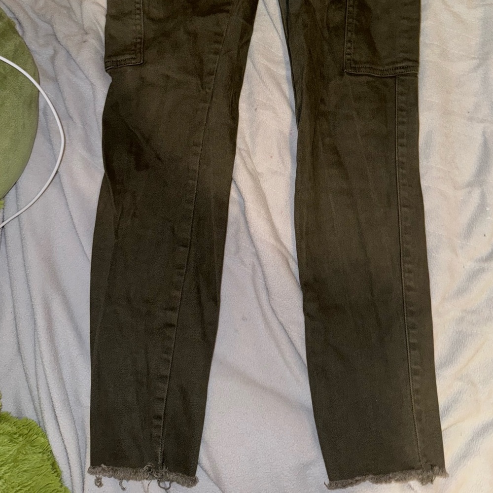 fairly new olive green cargo pants